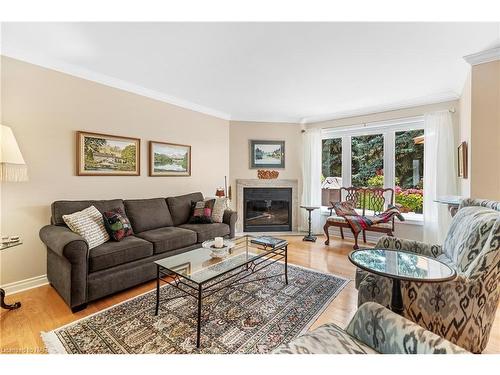 35-13 Lakeside Drive, St. Catharines, ON - Indoor Photo Showing Living Room With Fireplace