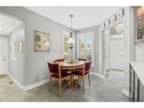 35-13 Lakeside Drive, St. Catharines, ON - Indoor Photo Showing Dining Room