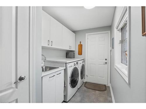 35-13 Lakeside Drive, St. Catharines, ON - Indoor Photo Showing Laundry Room