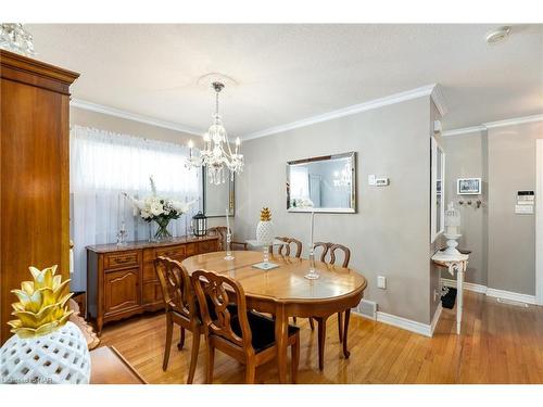 1 Shaver Road, St. Catharines, ON - Indoor Photo Showing Dining Room