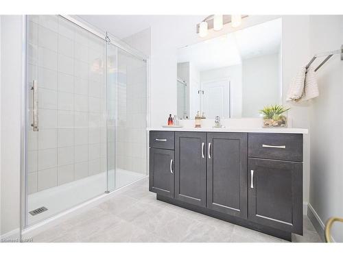 6 Cyclone Way, Crystal Beach, ON - Indoor Photo Showing Bathroom