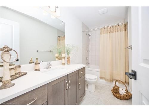 6 Cyclone Way, Crystal Beach, ON - Indoor Photo Showing Bathroom