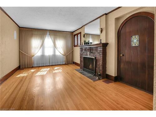 168 Thorold Road, Welland, ON - Indoor Photo Showing Living Room With Fireplace