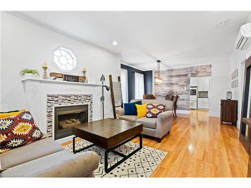 6047 Ross Street, Niagara Falls, ON - Indoor Photo Showing Living Room With Fireplace