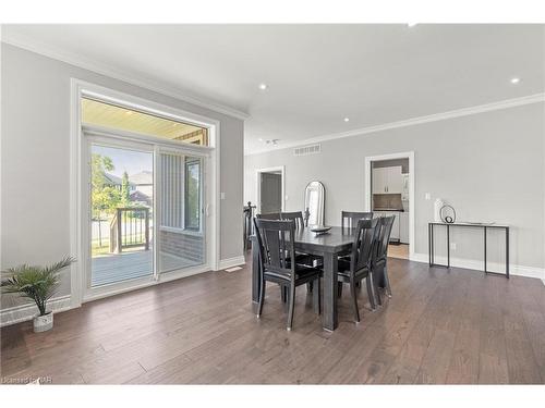 29-9245 Shoveller Drive, Niagara Falls, ON - Indoor Photo Showing Dining Room