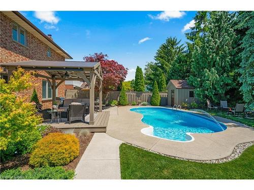 13 West Farmington Drive, St. Catharines, ON - Outdoor With In Ground Pool