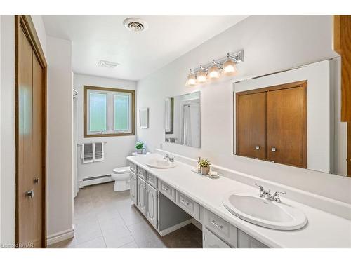 40177 Con 4 Rd, Wainfleet, ON - Indoor Photo Showing Bathroom