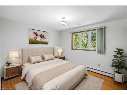 40177 Con 4 Rd, Wainfleet, ON - Indoor Photo Showing Bedroom