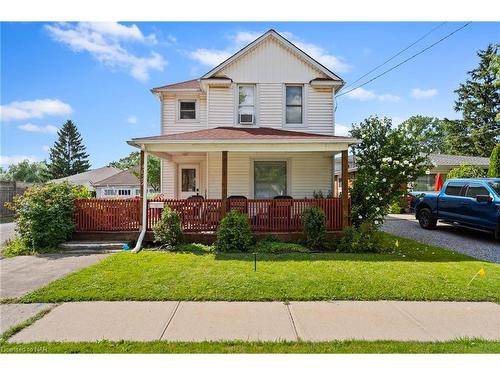 4027 Main Street, Niagara Falls, ON - Outdoor With Deck Patio Veranda