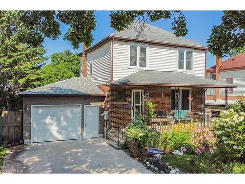 5701 Lowell Avenue, Niagara Falls, ON - Outdoor