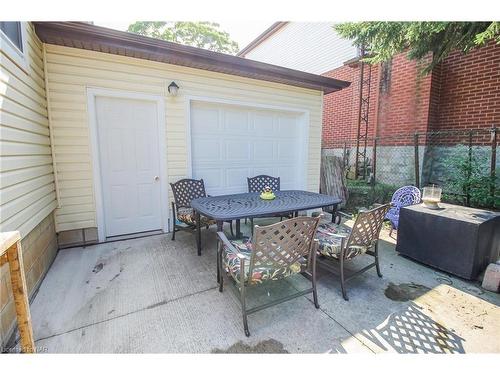 5701 Lowell Avenue, Niagara Falls, ON - Outdoor With Deck Patio Veranda With Exterior