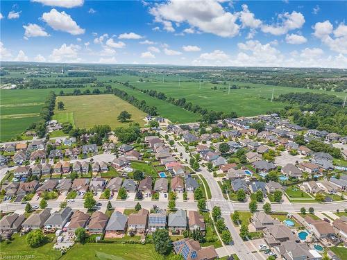 7020 St Michael Avenue, Niagara Falls, ON - Outdoor With View