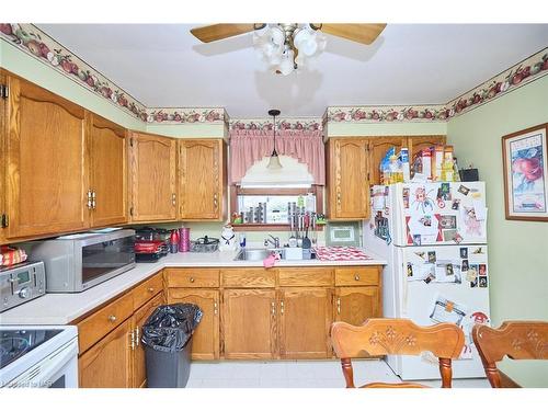 1053 Steele Street, Port Colborne, ON - Indoor Photo Showing Kitchen