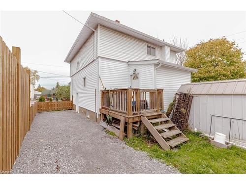 5292 Bridge Street, Niagara Falls, ON - Outdoor With Deck Patio Veranda With Exterior