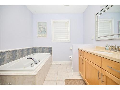 3001 Young Avenue, Ridgeway, ON - Indoor Photo Showing Bathroom