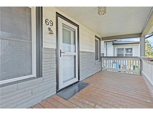 69 Wellington Street N, Thorold, ON - Outdoor With Deck Patio Veranda With Exterior