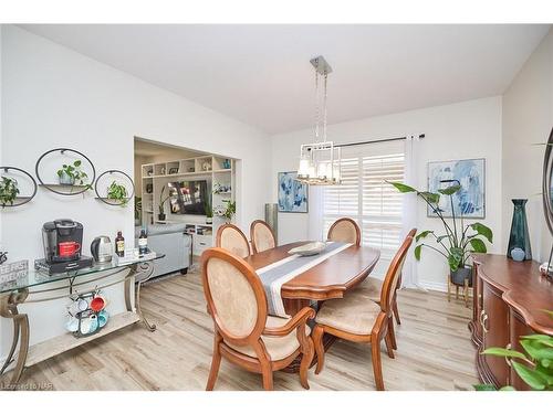 13 Timber Lane, St. Catharines, ON - Indoor Photo Showing Dining Room