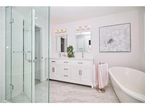 13 Timber Lane, St. Catharines, ON - Indoor Photo Showing Bathroom