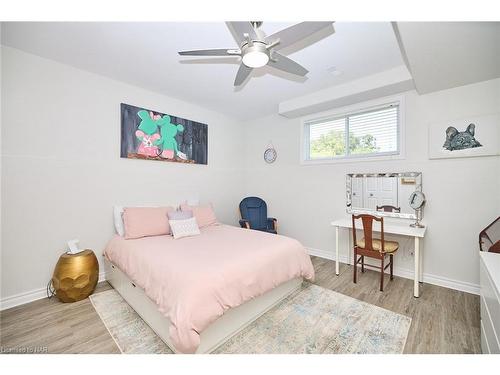 13 Timber Lane, St. Catharines, ON - Indoor Photo Showing Bedroom