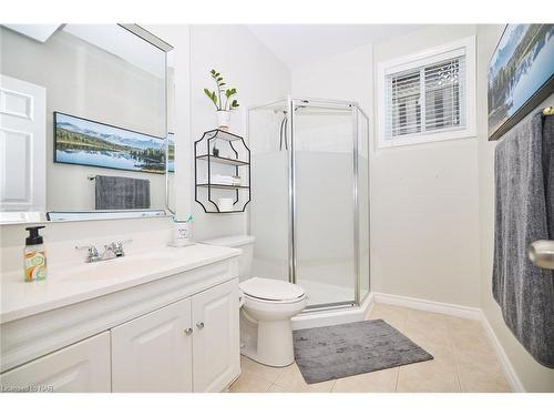 13 Timber Lane, St. Catharines, ON - Indoor Photo Showing Bathroom