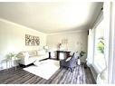 92 Jacobson Avenue, St. Catharines, ON  - Indoor Photo Showing Living Room 