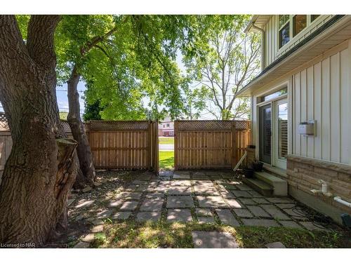 9-450 Nassau Street, Niagara-On-The-Lake, ON - Outdoor