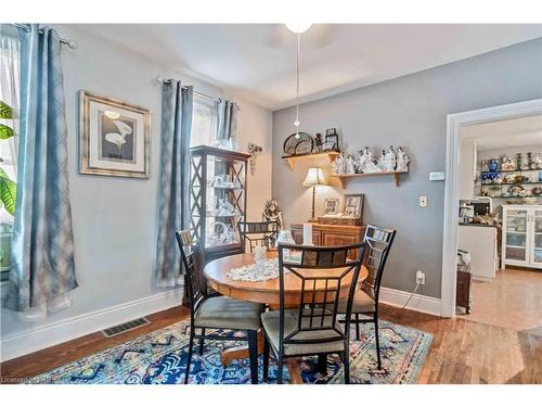 4670 Huron Street, Niagara Falls, ON - Indoor Photo Showing Dining Room