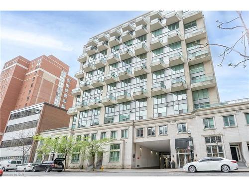 506-77 Lombard Street, Toronto, ON - Outdoor With Facade