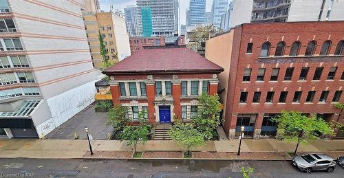 506-77 Lombard Street, Toronto, ON - Outdoor With Facade