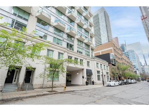 506-77 Lombard Street, Toronto, ON - Outdoor With Facade