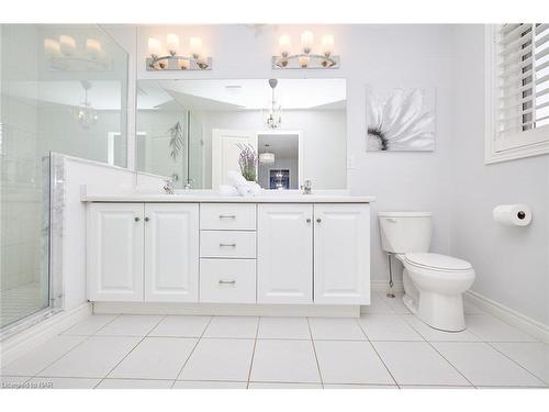 127 Dennis Drive, West Lincoln, ON - Indoor Photo Showing Bathroom