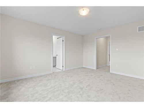 456 Barker Parkway, Thorold, ON - Indoor Photo Showing Other Room