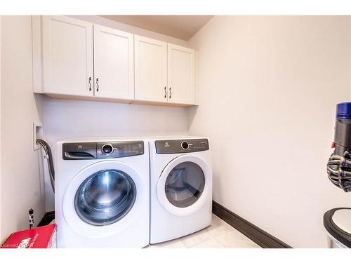 4807 Zimmerman Avenue, Niagara Falls, ON - Indoor Photo Showing Laundry Room