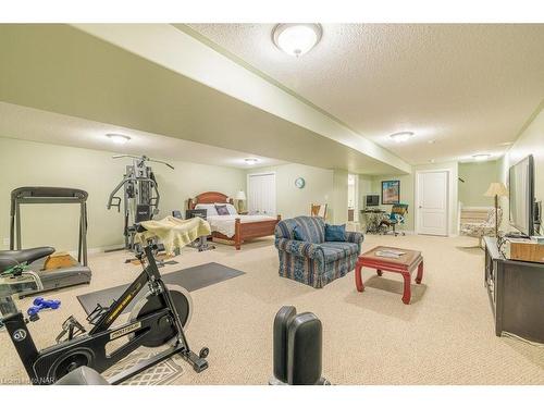 7 Dexter Street, St. Catharines, ON - Indoor Photo Showing Gym Room