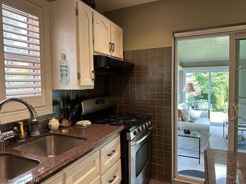 123 South Drive, St. Catharines, ON - Indoor Photo Showing Kitchen