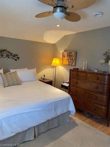 123 South Drive, St. Catharines, ON - Indoor Photo Showing Bedroom