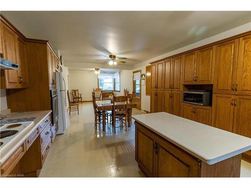 1835 Third Concession Road, Port Colborne, ON - Indoor Photo Showing Kitchen