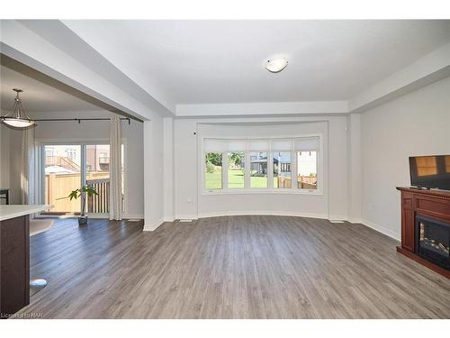 3645 Allen Trail, Ridgeway, ON - Indoor Photo Showing Living Room With Fireplace