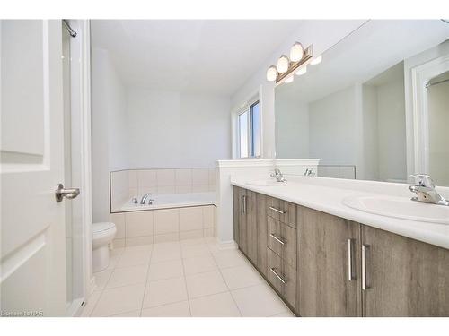 3645 Allen Trail, Ridgeway, ON - Indoor Photo Showing Bathroom