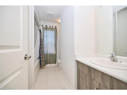 3645 Allen Trail, Ridgeway, ON - Indoor Photo Showing Bathroom