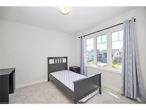 3645 Allen Trail, Ridgeway, ON - Indoor Photo Showing Bedroom