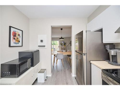 73-65 Dorchester Boulevard, St. Catharines, ON - Indoor Photo Showing Kitchen