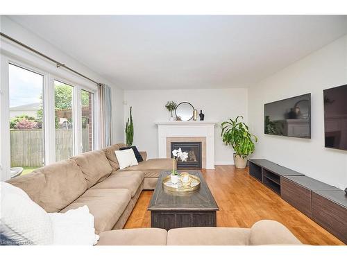 116 Clare Avenue, Welland, ON - Indoor Photo Showing Living Room With Fireplace