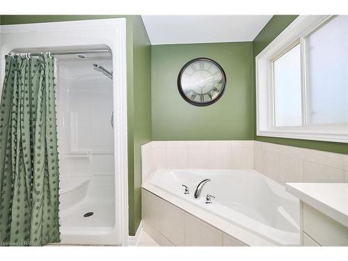 116 Clare Avenue, Welland, ON - Indoor Photo Showing Bathroom