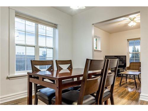 5463 Palmer Avenue, Niagara Falls, ON - Indoor Photo Showing Dining Room