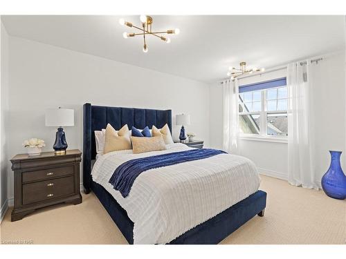 55 Paradise Grove, Niagara-On-The-Lake, ON - Indoor Photo Showing Bedroom