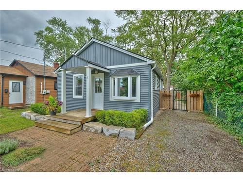 6 Thornton Street, St. Catharines, ON - Outdoor