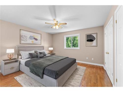 1817 Four Mile Creek Road, Niagara-On-The-Lake, ON - Indoor Photo Showing Bedroom