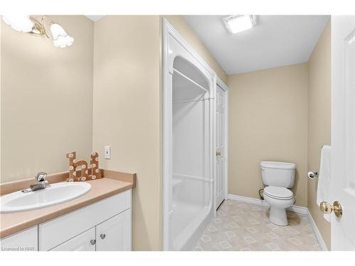 1817 Four Mile Creek Road, Niagara-On-The-Lake, ON - Indoor Photo Showing Bathroom