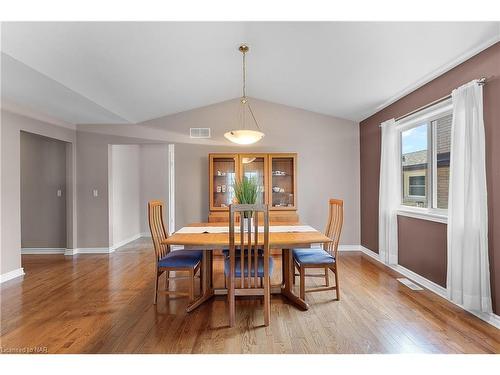 1817 Four Mile Creek Road, Niagara-On-The-Lake, ON - Indoor Photo Showing Dining Room